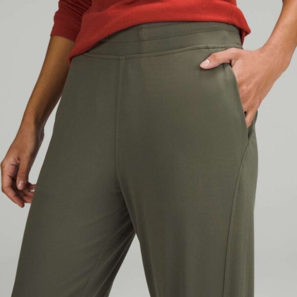 Lululemon Ready to Rulu High-Rise Cropped Jogger Army Green - Picture 5 of 11